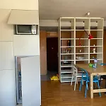 Central Apartment With Free Parking And Balcony